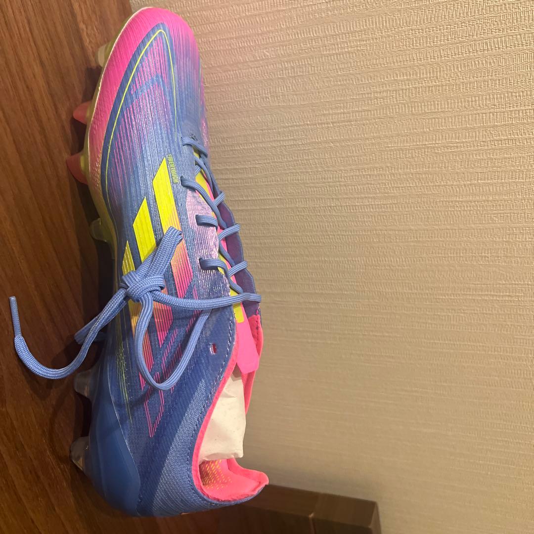 サッカーシューズ スパイク 青/ピンク　F50 ELITE AG