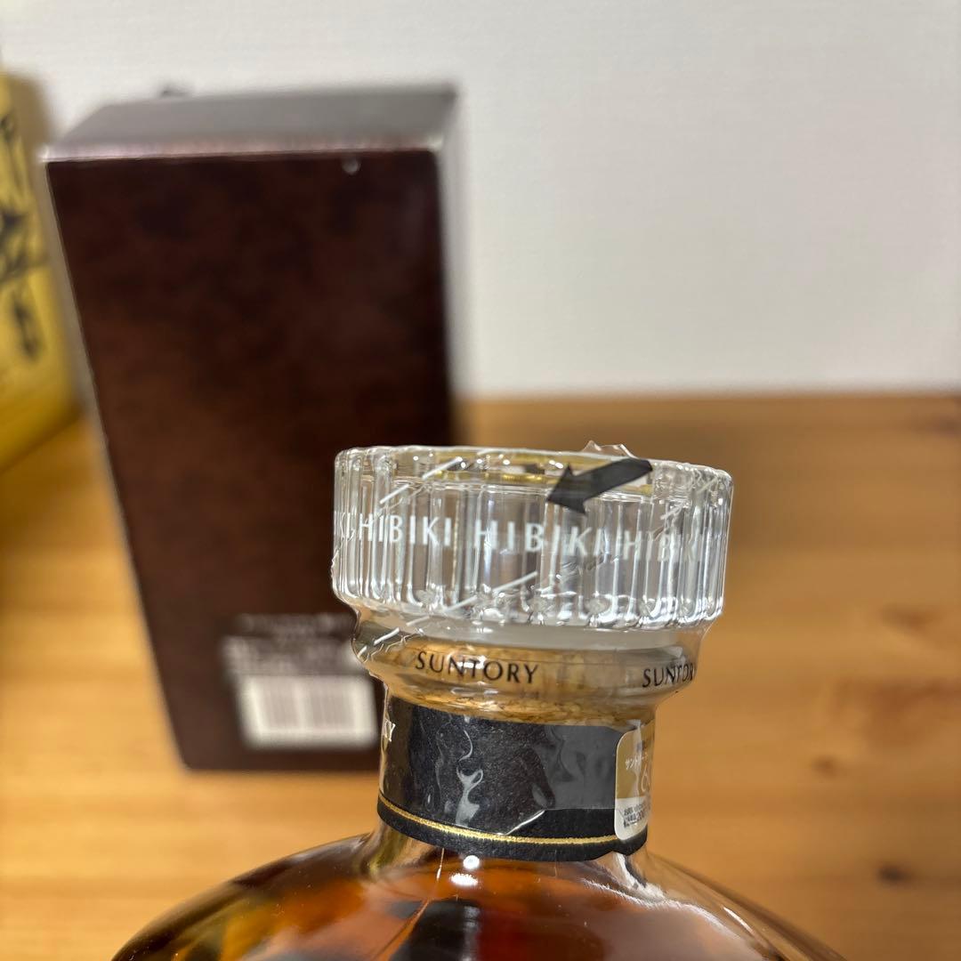 サントリーウイスキー　響21年　金キャップ　旧ボトル　箱付き　未開封❶