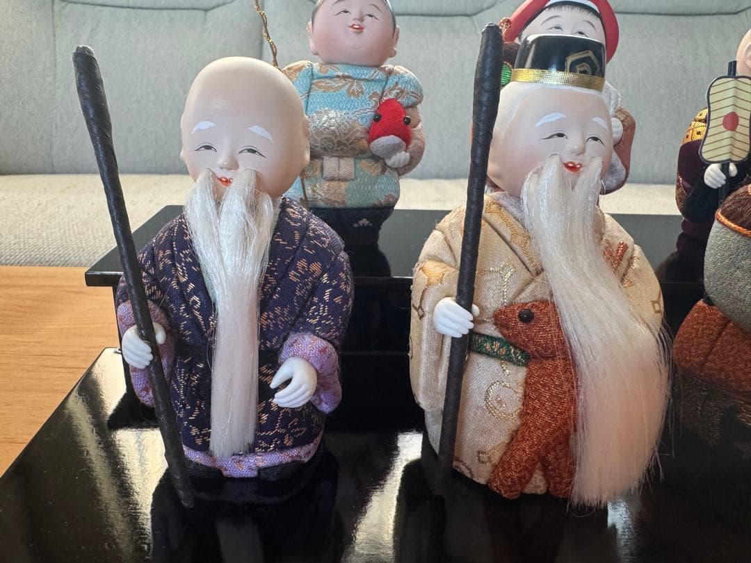 縁起物、新年/正月飾り◆木目込人形「七福神」7体＋ひな壇、金屏風、名前札 セット