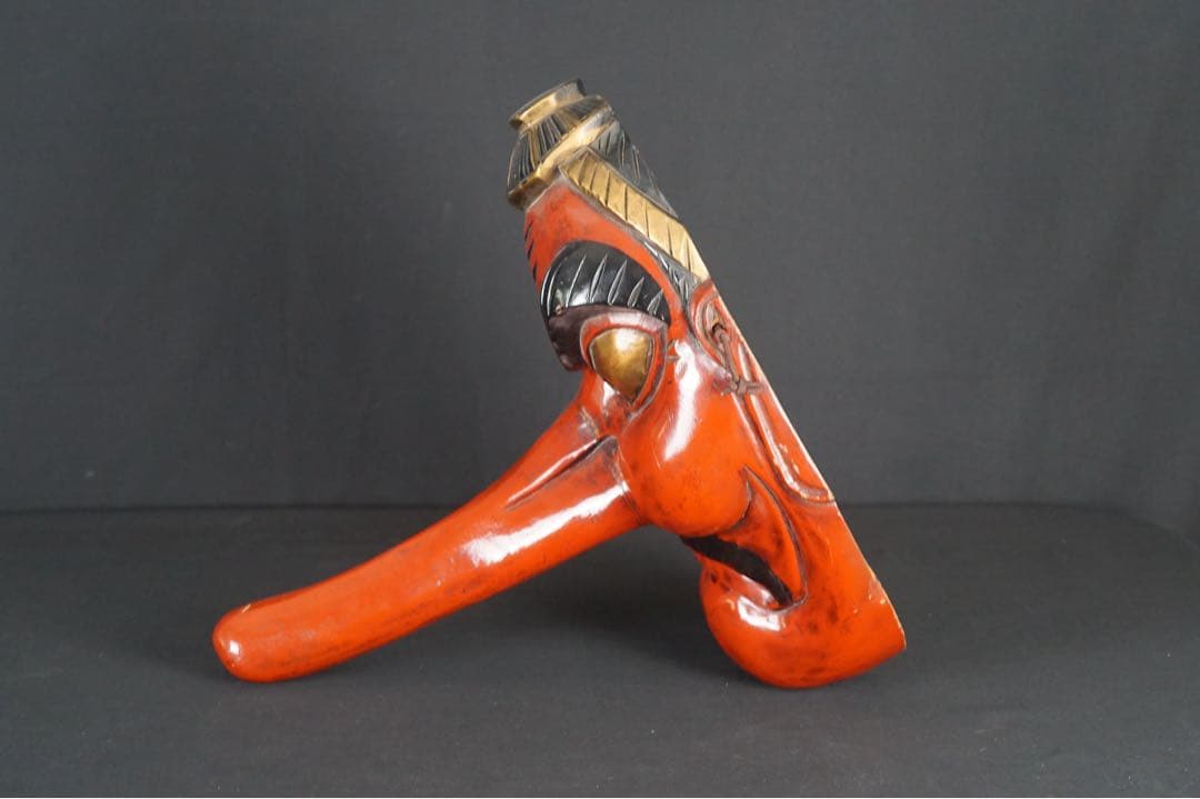 天狗面 木彫一刀彫 時代物 壁掛け 漆塗 縁起物 天狗