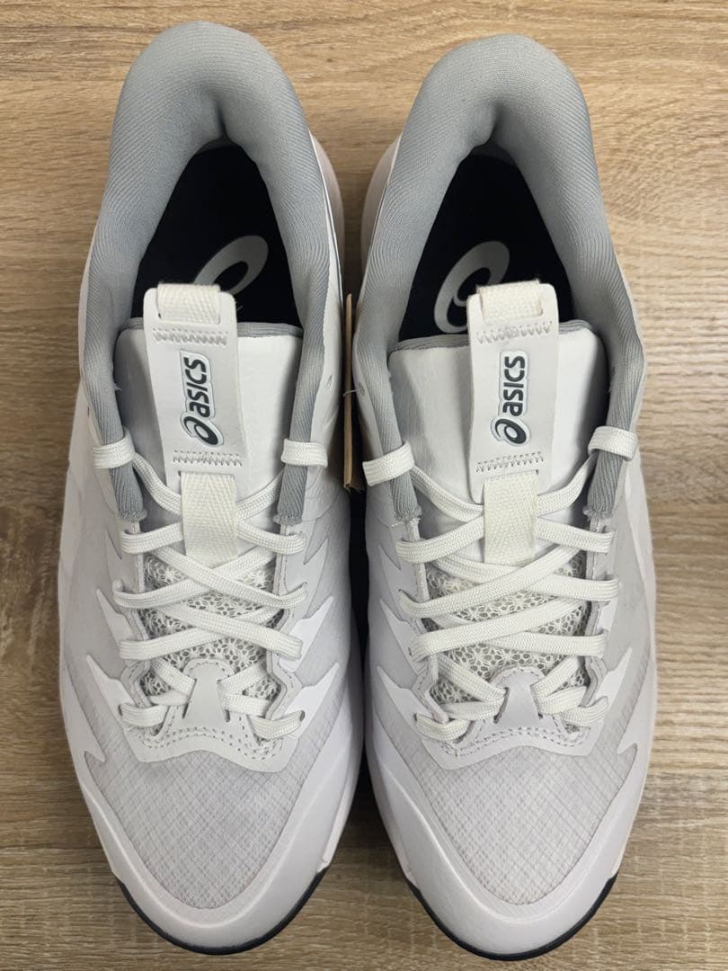 新品、未使用！　アシックス　UNPRE ARS LOW 2 バッシュ　25.0