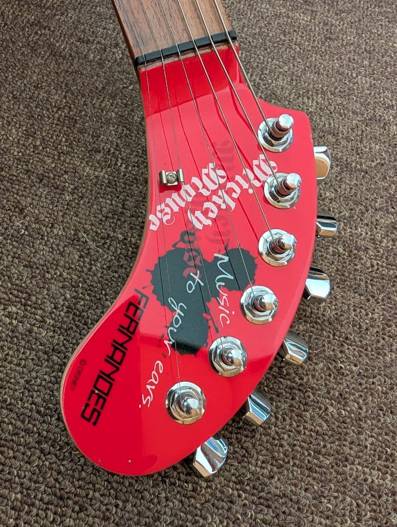 ディズニーストア200台限定　Fernandes zo-3 エレキギター