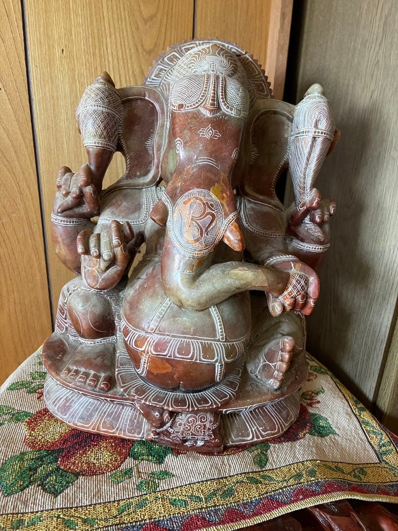 ガネーシャ像 手彫り