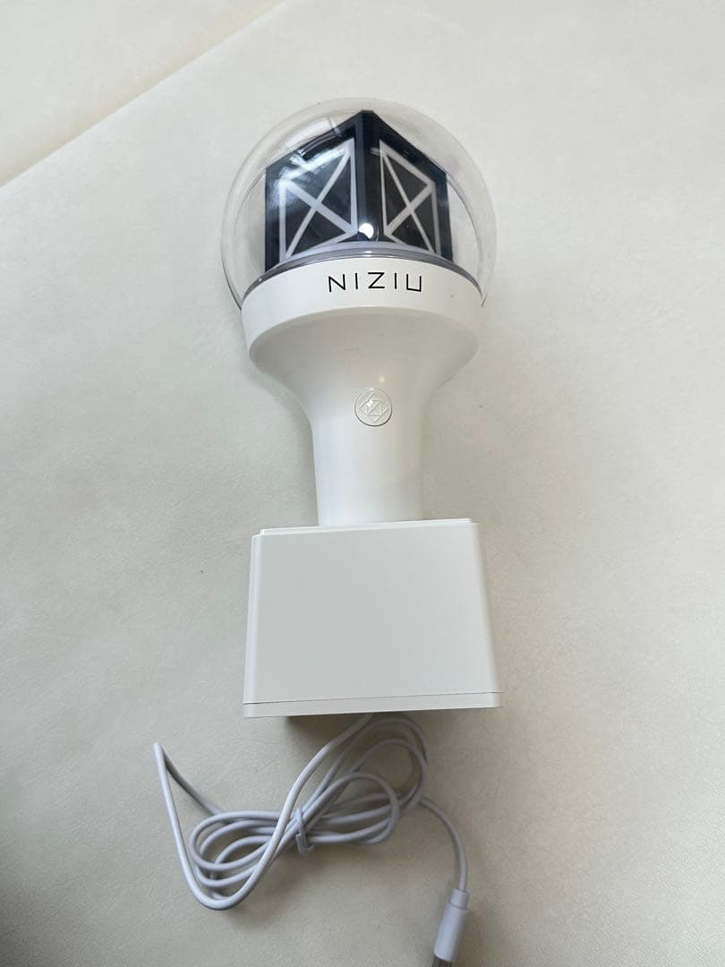 niziu グッズ　ライブペンライト