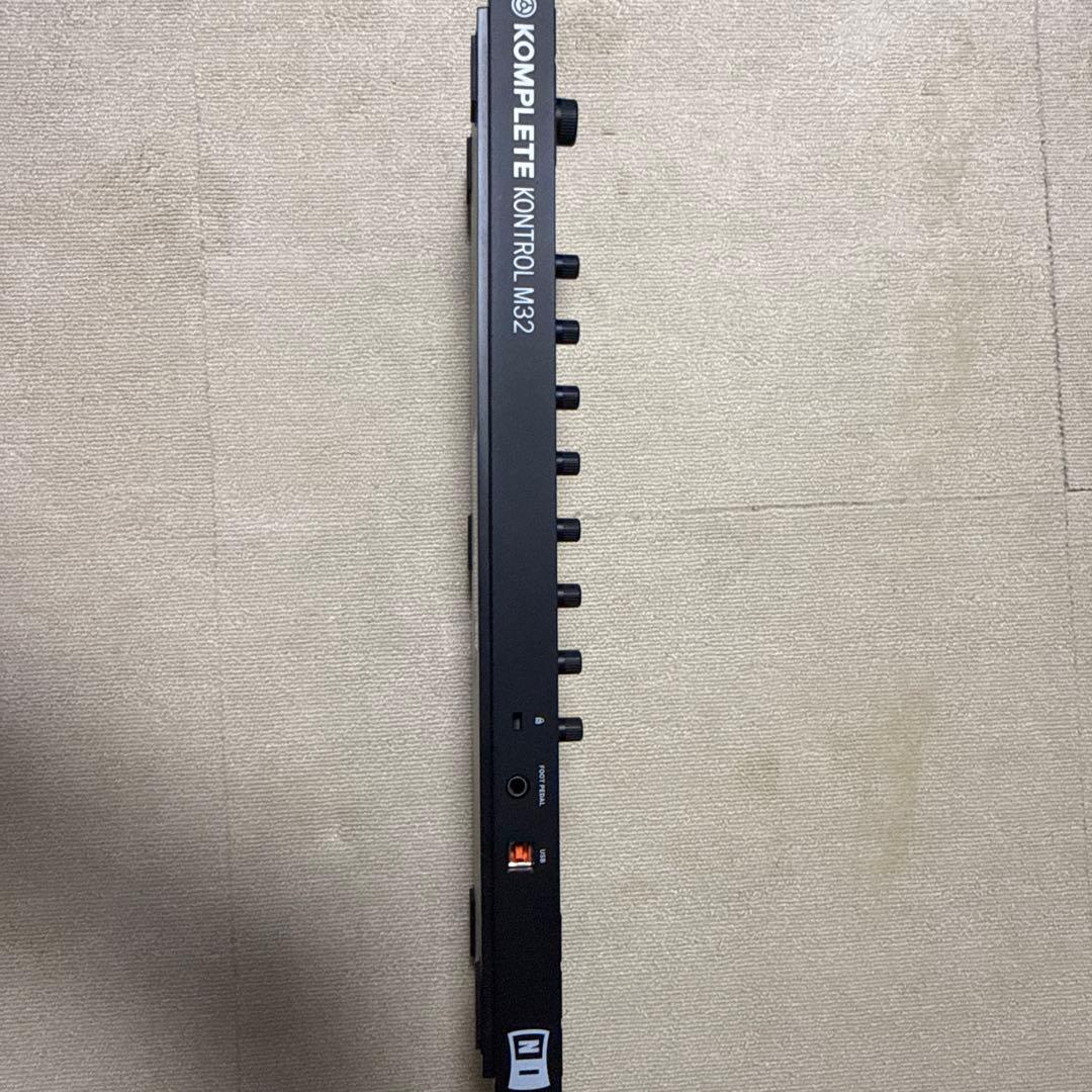 DTM・DAW NI komplete kontrol m32