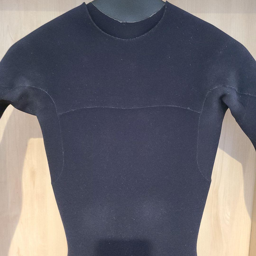 ねねね、ネイビーのデザインがうちゅくしい！ACER フルスーツ ウェットスーツ