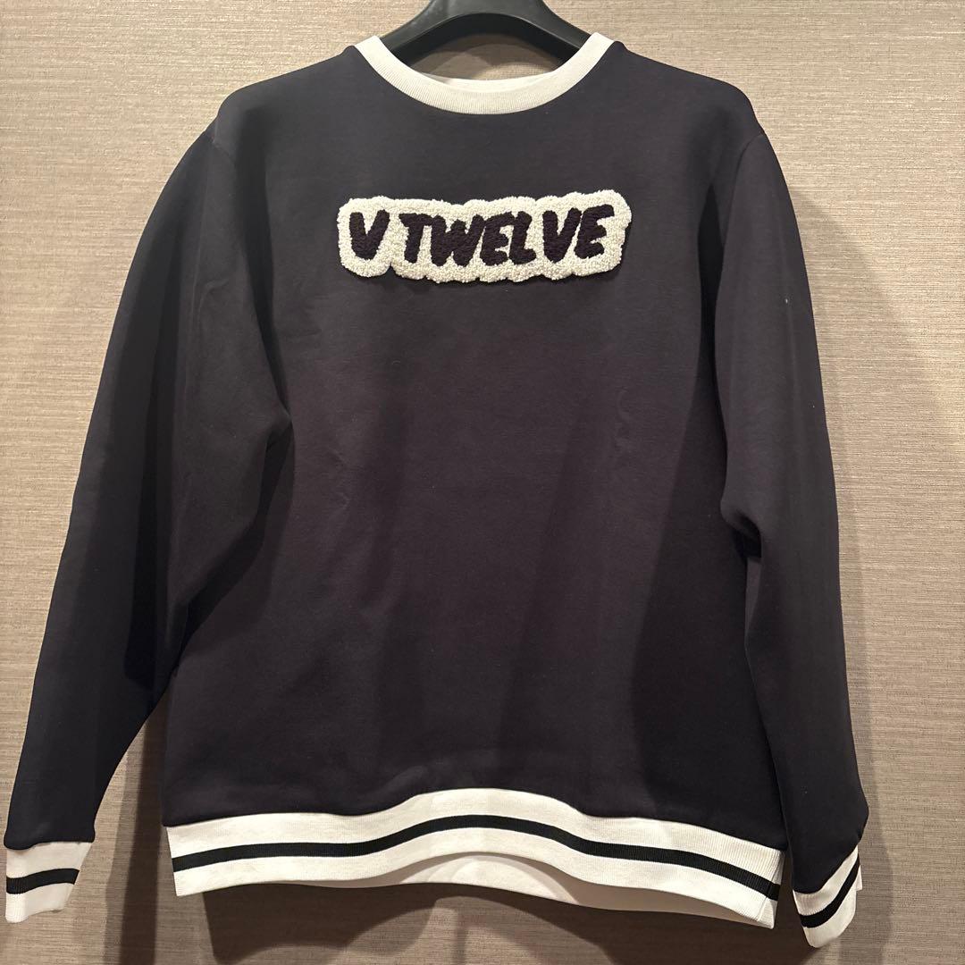 v12ブラックトレーナー