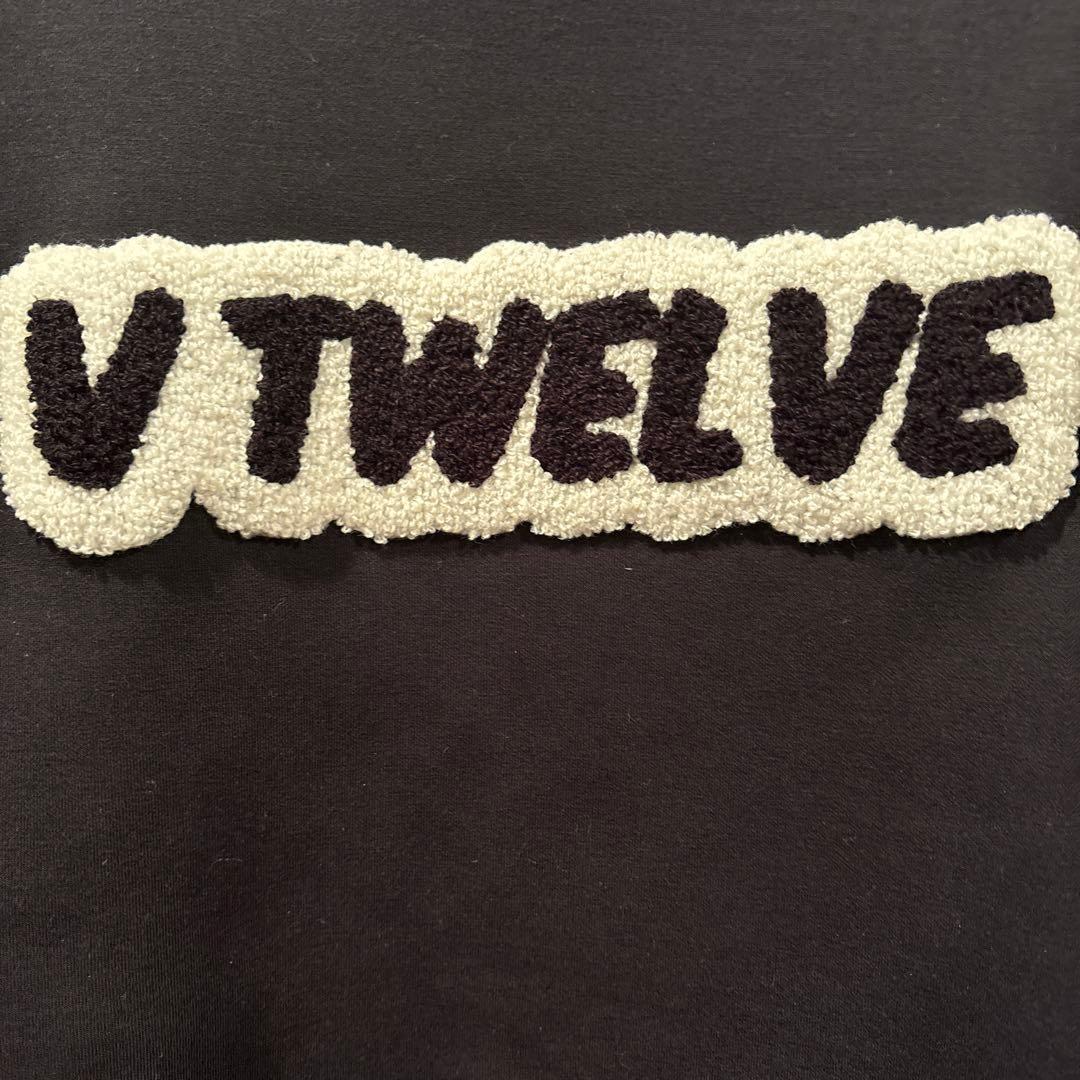 v12ブラックトレーナー