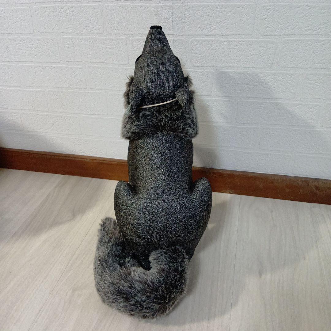 シュタイフ　魅惑の森　オオカミ