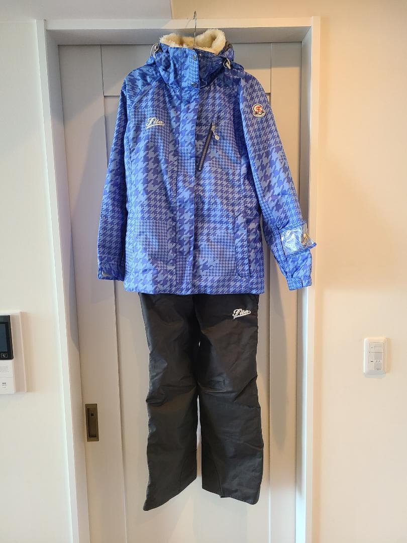 FILA フィラ スキーウェア 上下セット 女性用