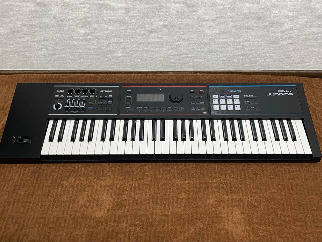 ROLAND ( ローランド ) JUNO-DS61 定番シンセ