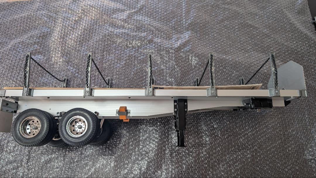 タミヤ 1/14 フラットベッド トレーラー スカニア アクトロス