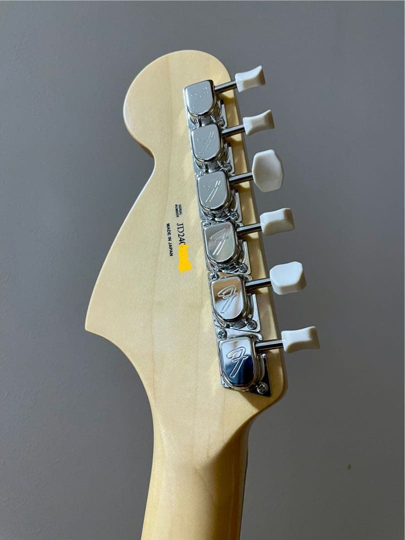 ギター Fender Mustang Made in Japan Traditional