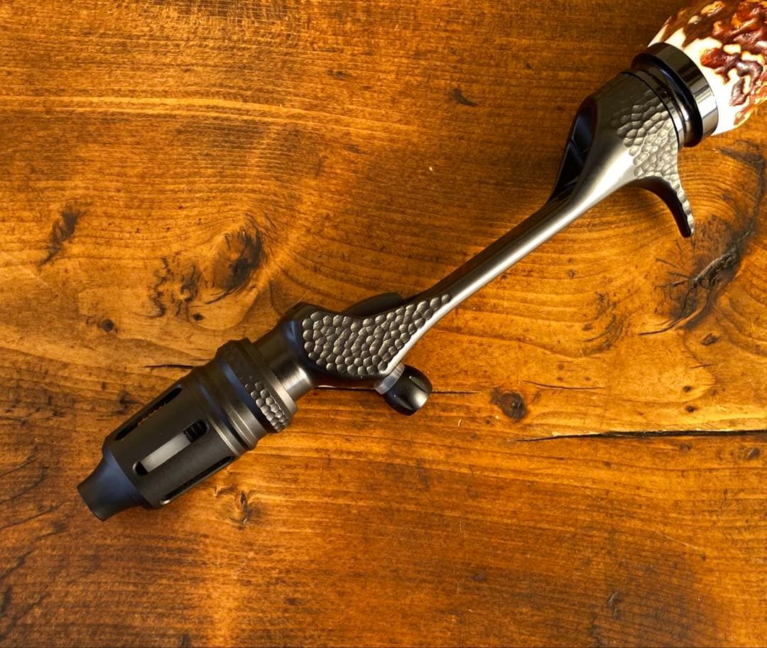 ガングリップ　ブラック　鹿の角グリップ　ハンドメイド　渓流釣り　トラウトロッド