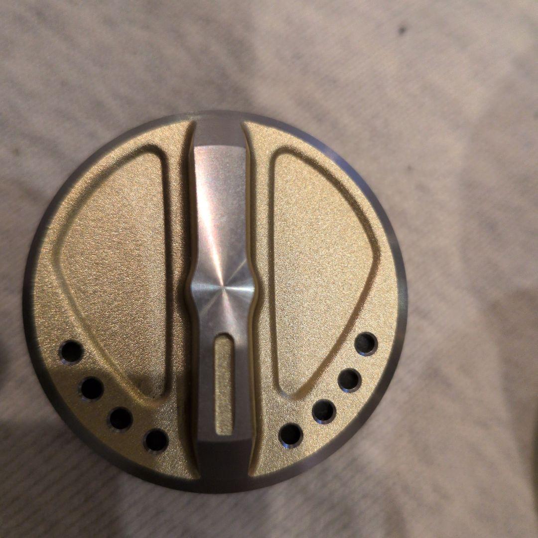 シマノ　ステラ　C3000 ＨG ＳD 83 Ｅ 未使用