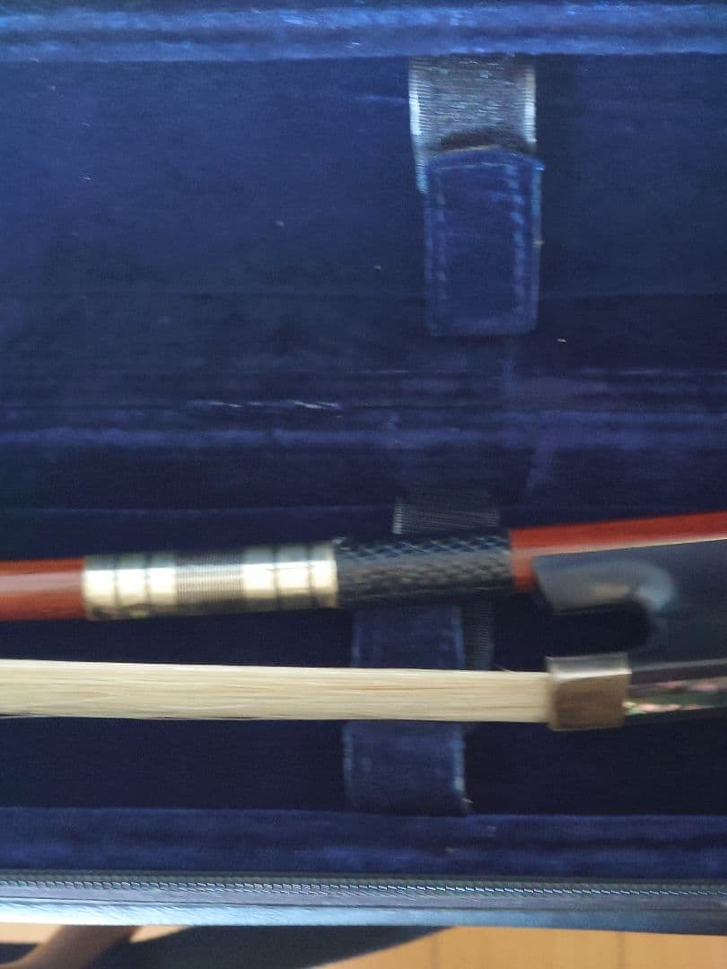 コントラバス弓　フレンチスタイル