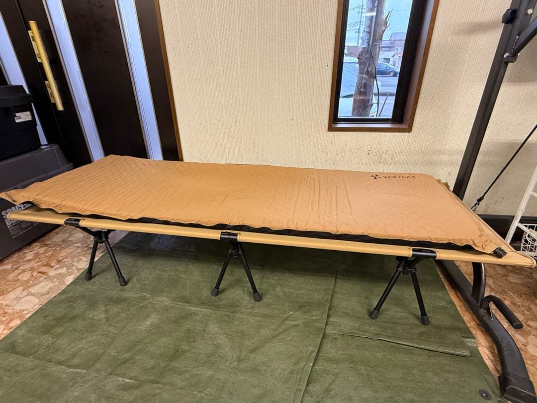 VENTLAXツーウェイコット ＋ インフレータブルマット セット　コヨーテ