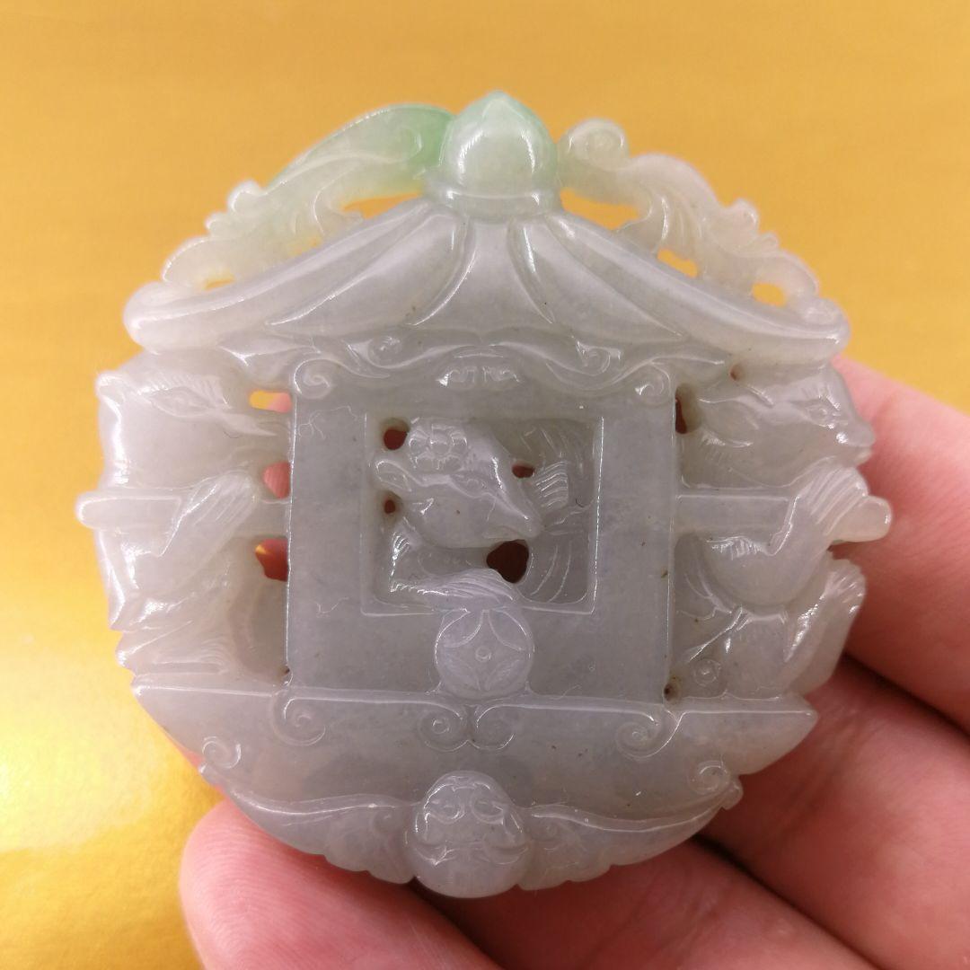 ビルマ翡翠精細彫刻「玉輿に乗る鼠お花嫁」(A貨保証)(整理番号:AJ08)