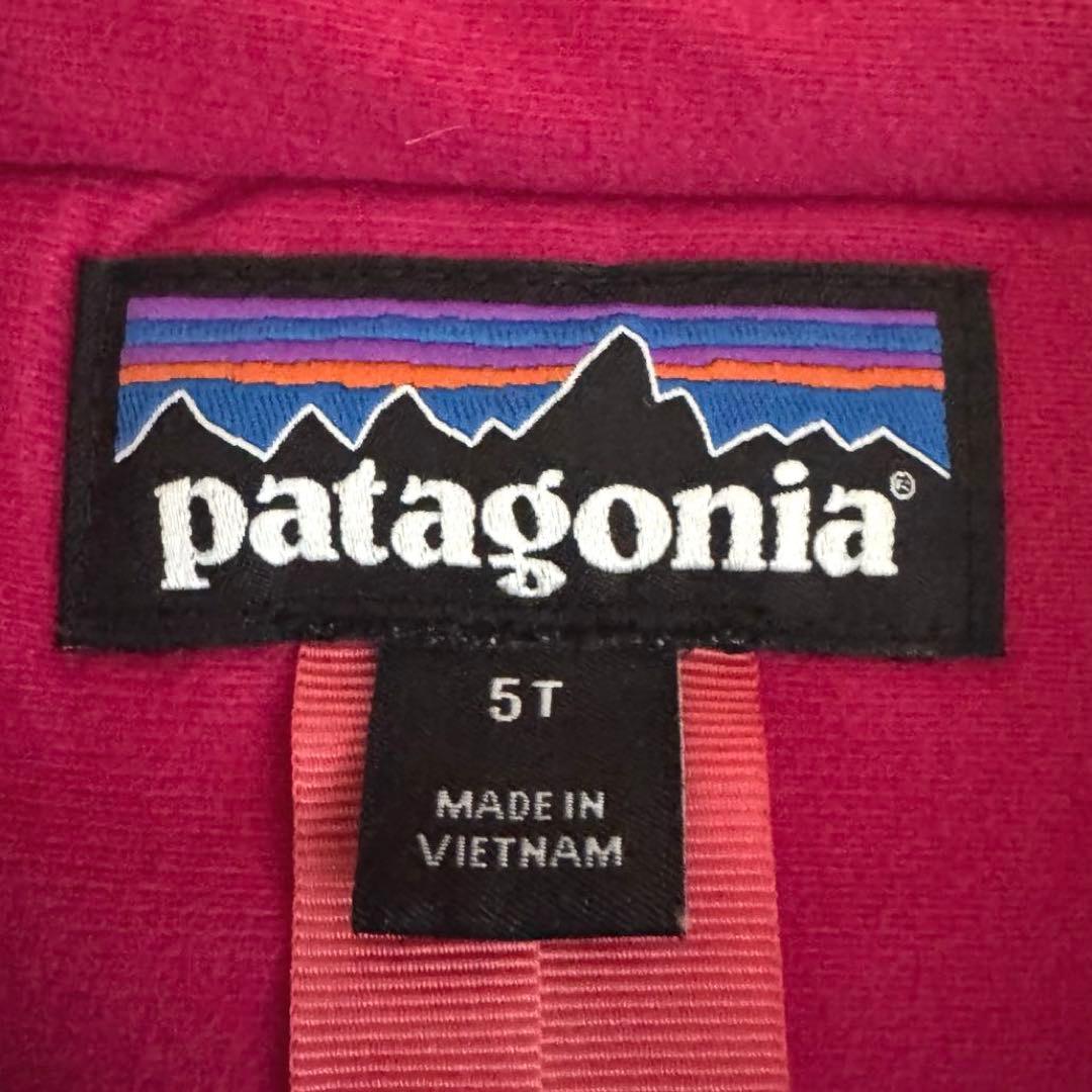 【美品】patagonia　子ども用スキーウェア　ピンク　5Tサイズ