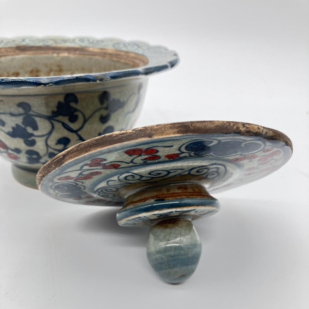 中国美術　元時代　青花唐草釉裏紅蓋物　大元国至正八年 中国古陶磁