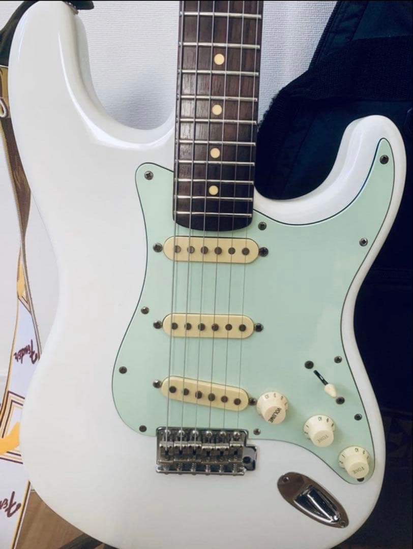 grassroots ストラトキャスター ローズ指板