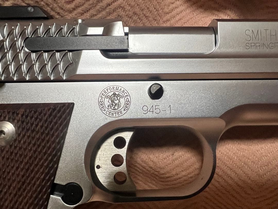 KSC S&WパフォーマンスセンターM945 ガスガン　ガスブローバック