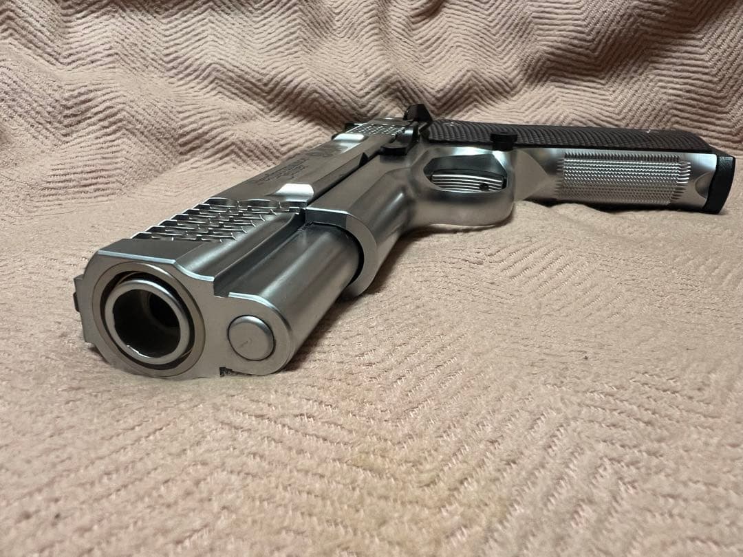 KSC S&WパフォーマンスセンターM945 ガスガン　ガスブローバック