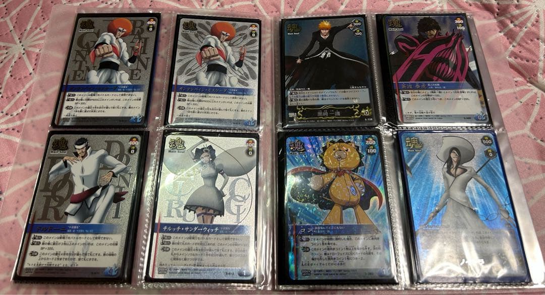BLEACH トレーディングカードキラキラ４１枚透明ケース、スリーブ入り＋2枚