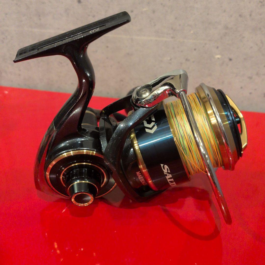松*原様 ダイワ　ソルティガ　10000ｐ スピニングリール　ジギング　極　美品