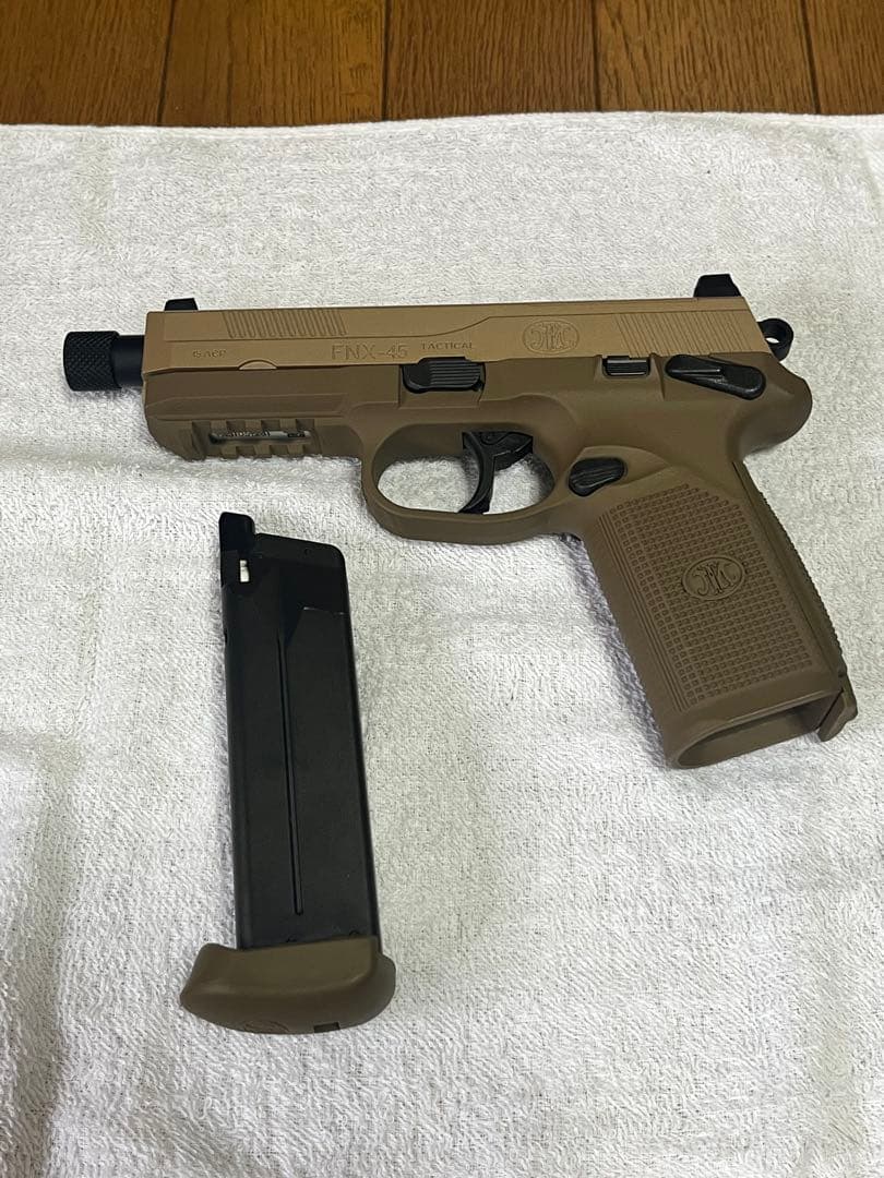 東京マルイのFNX-45タクティカル ガスブローバックガン