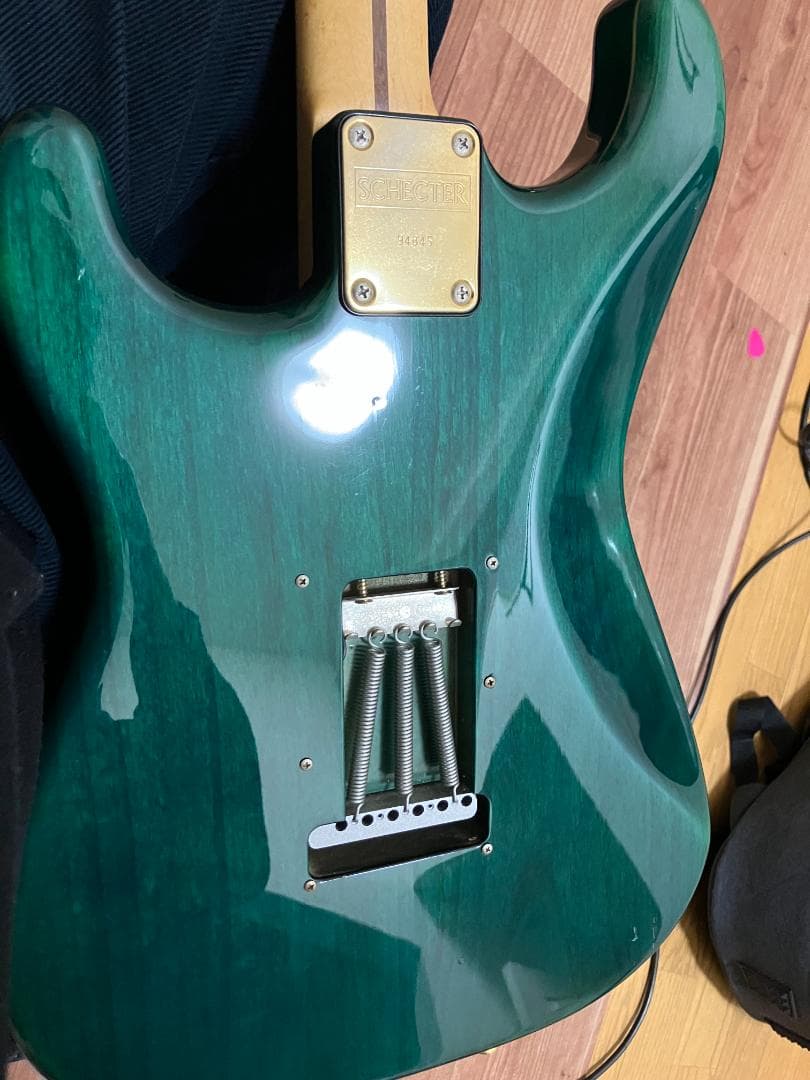SCHECTER Stratocasterタイプ　グリーン