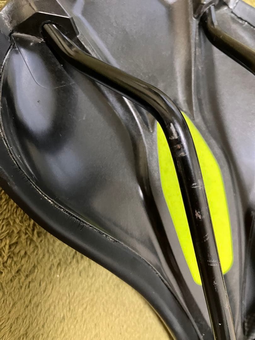 Specialized Mimic サドル 143mm