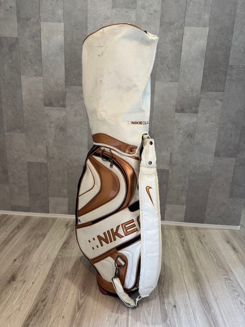 Nike ゴルフキャディバッグ ホワイト/ゴールド