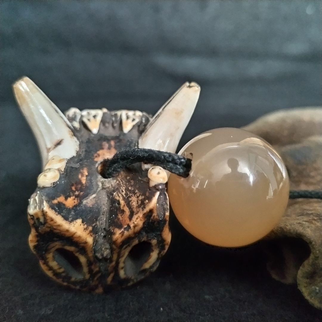 熊の牙 キバ / 根付・提げ物 骨董 時代物 翡翠 玉 水晶