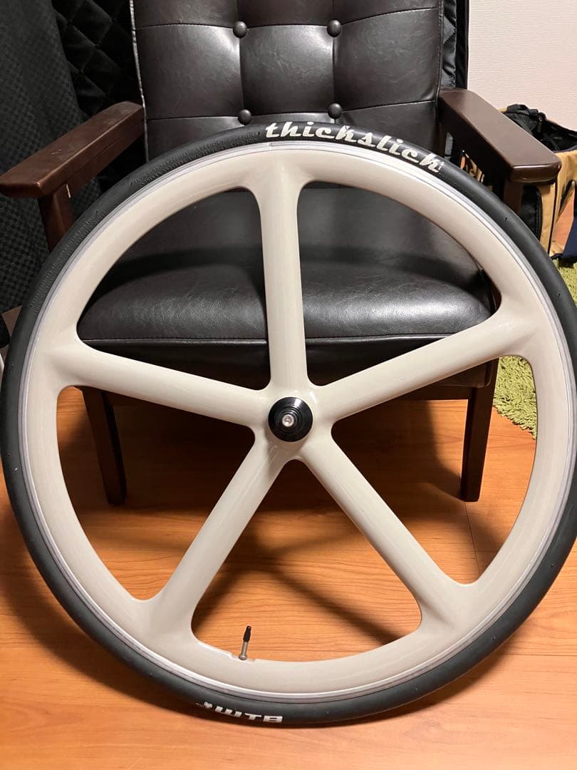 AEROSPOKE エアロスポーク フロント 700C ピスト バトンホイール