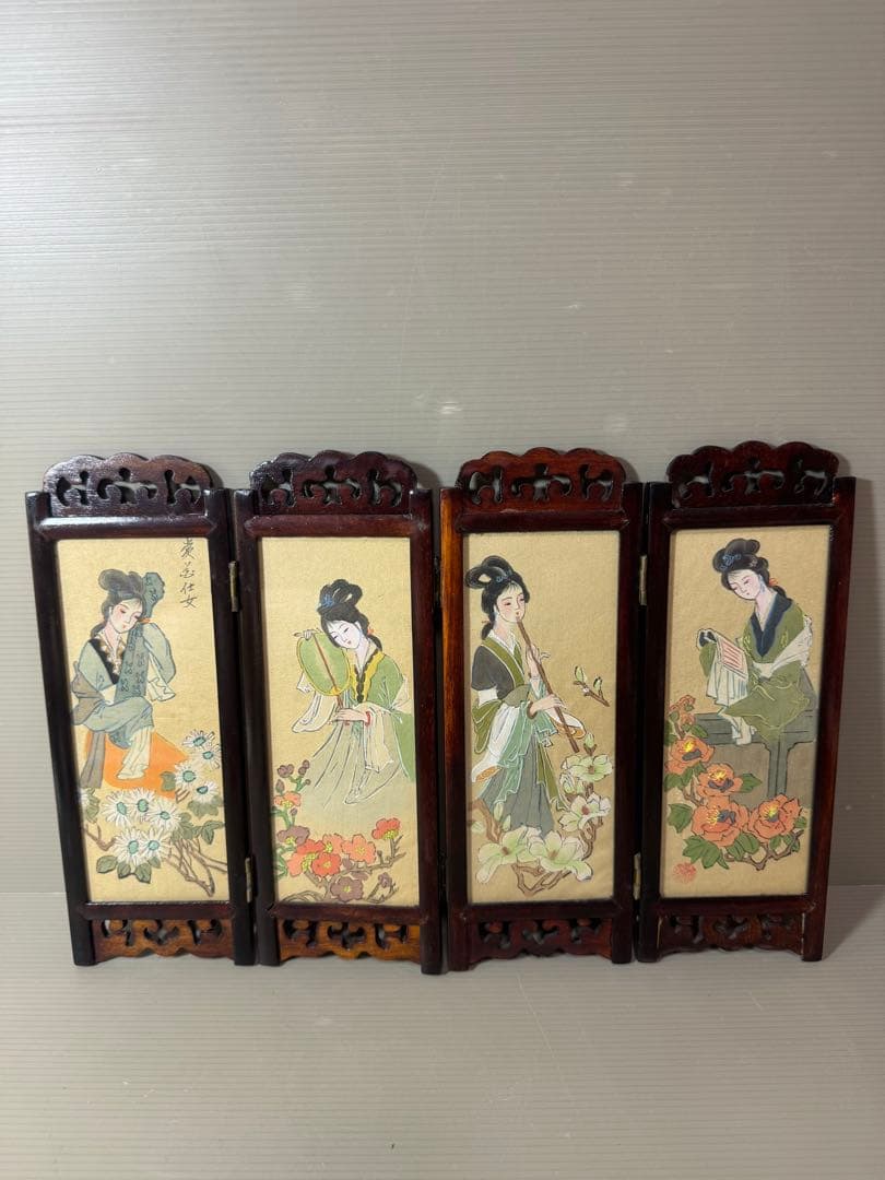 2874 中国美術工芸品　四美人花鳥図　卓上屏風　時代物