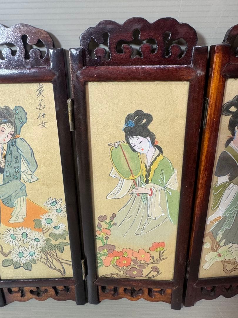 2874 中国美術工芸品　四美人花鳥図　卓上屏風　時代物