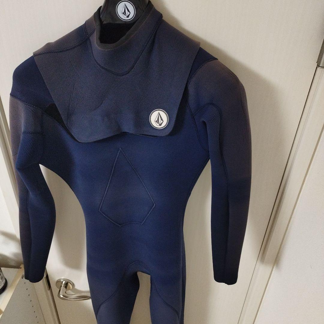Volcom フルスーツ ネイビー　ｌサイズ