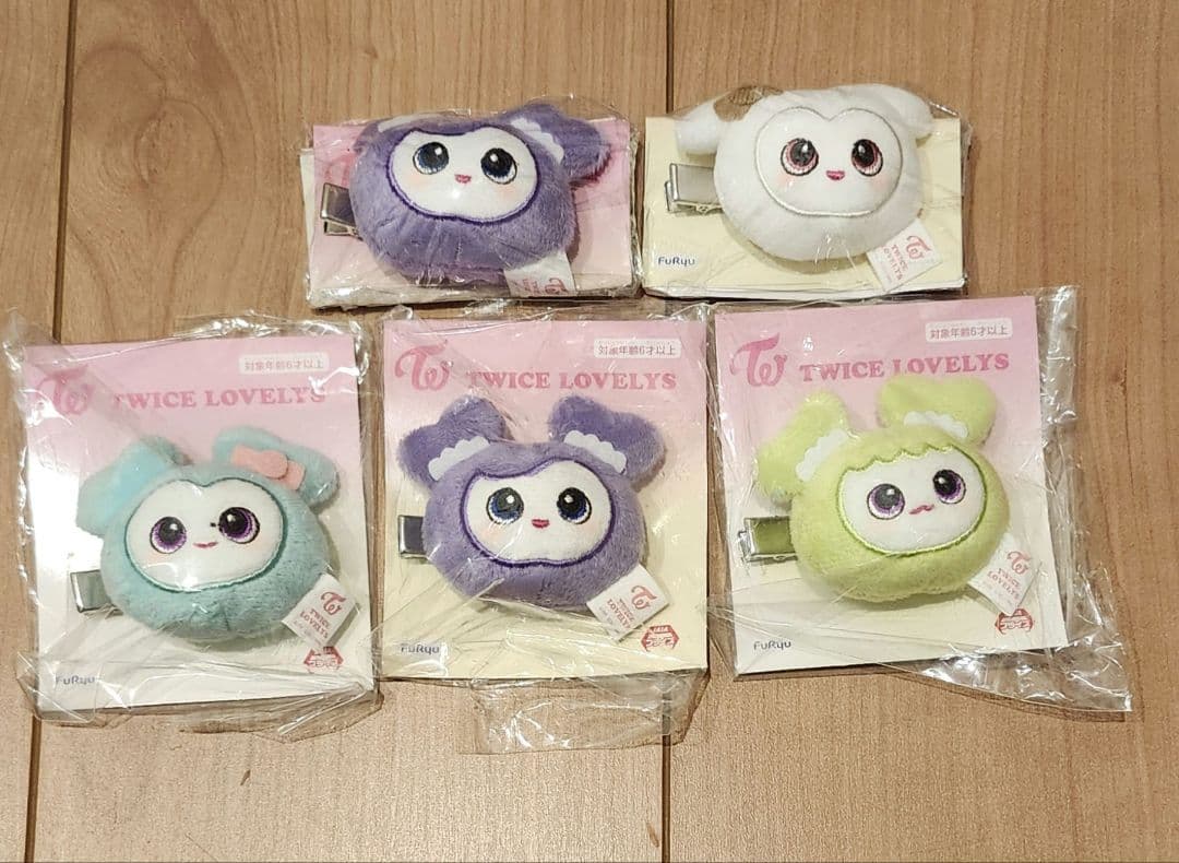 5点 TWICE LOVERYS GiGO ヘアピン