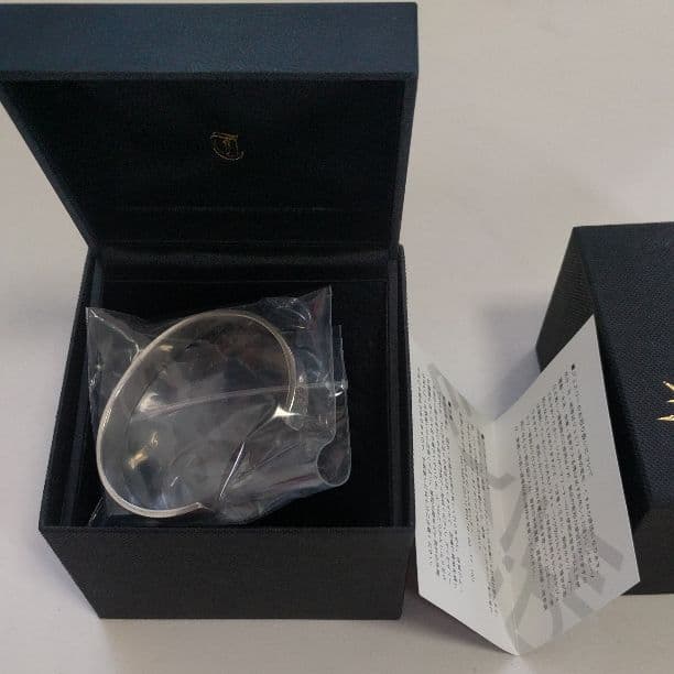 希少!EXILE ID　TAKAHIROプロデュース　シルバーレディースバングル