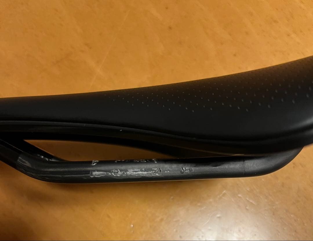 ボントレガー Aeolus Pro サドル　145mm