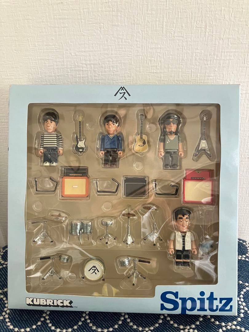 【未開封】スピッツ　キューブリック　限定2,000体　SPITZ