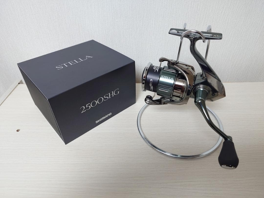 シマノ 22ステラ 2500SHG 新品同様 SHIMANO STELLA