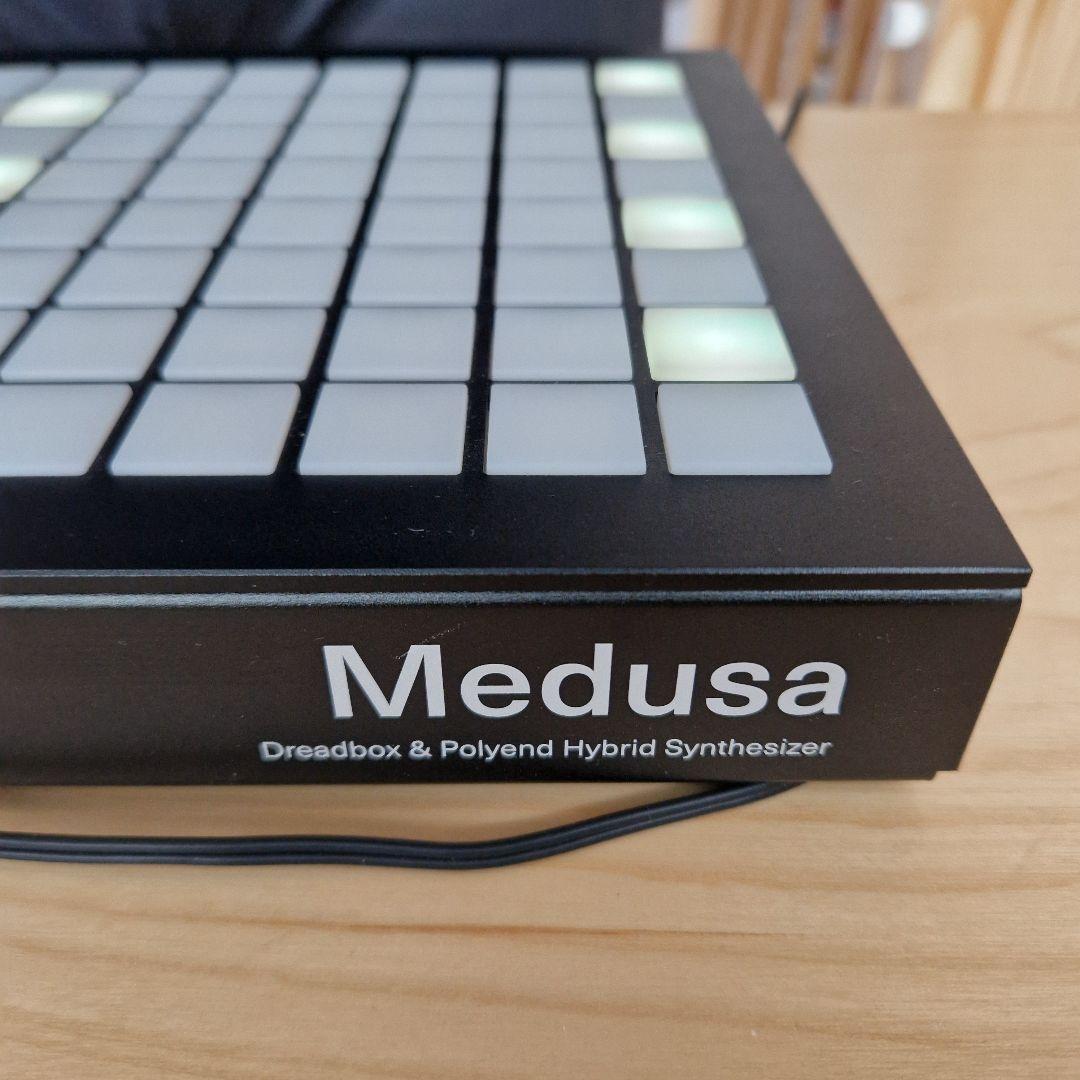 鍵盤楽器 Polyend / Dreadbox Medusa Hybrid Synth