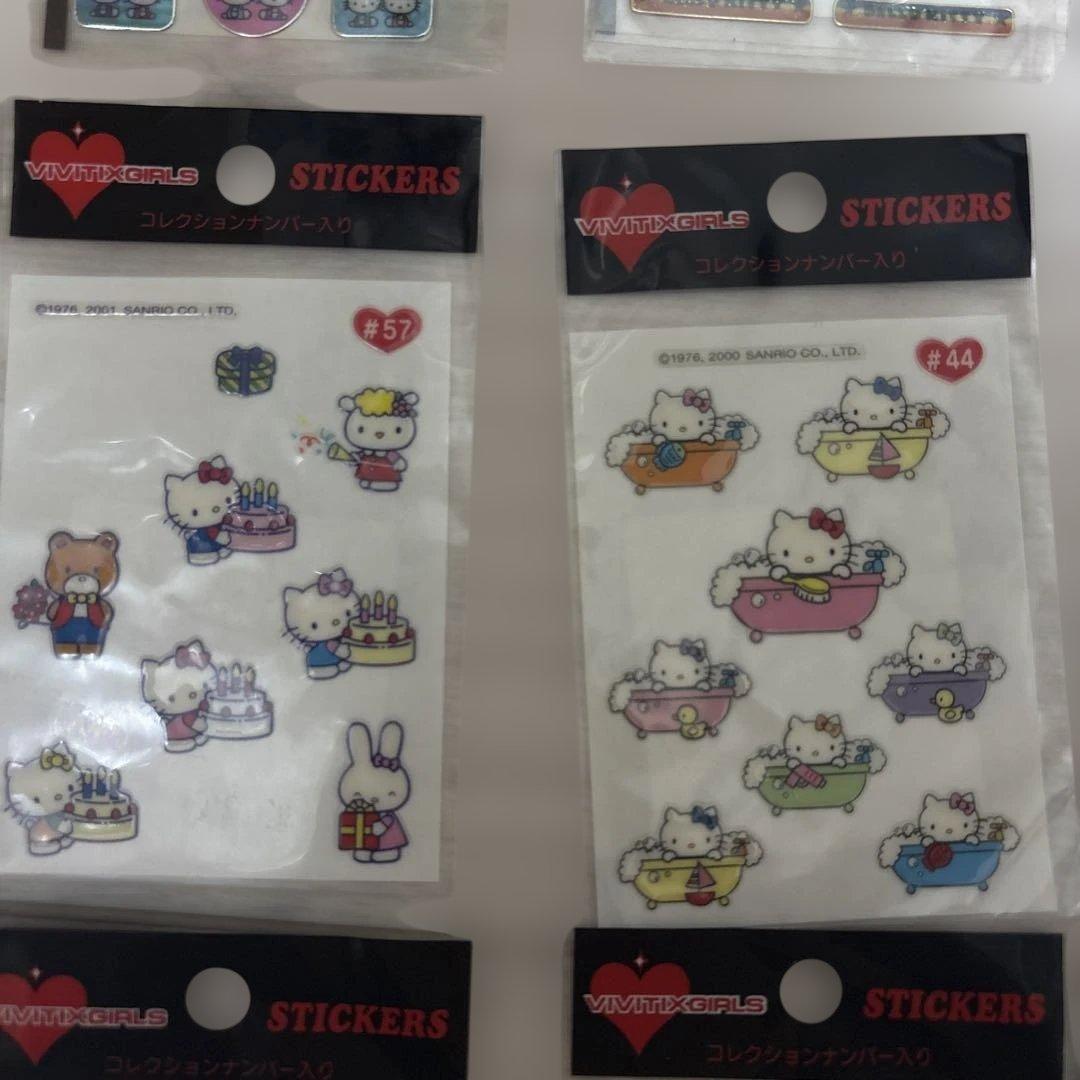 レア　vivitix girls ハローキティ 専用ケース付きシール大量セット