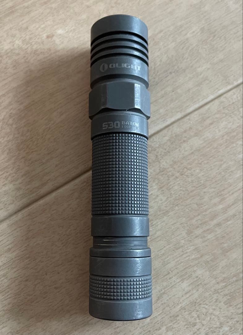 ビンテージOLIGHT S30 Ti BATON チタン