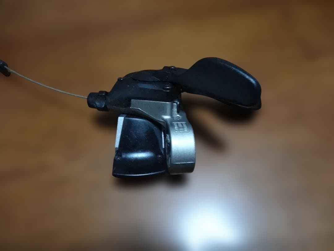 Shimano Deore 油圧ブレーキ＋シフトレバー（３×９速）セット（中古）