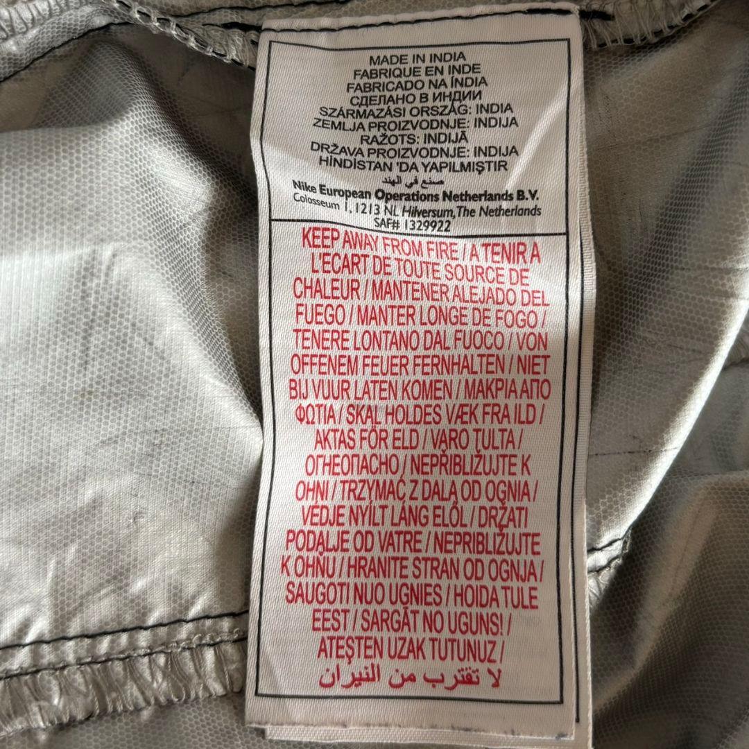 NIKE　y2k　セルティック　エムブレムロゴ刺繍　ナイロンジャケット