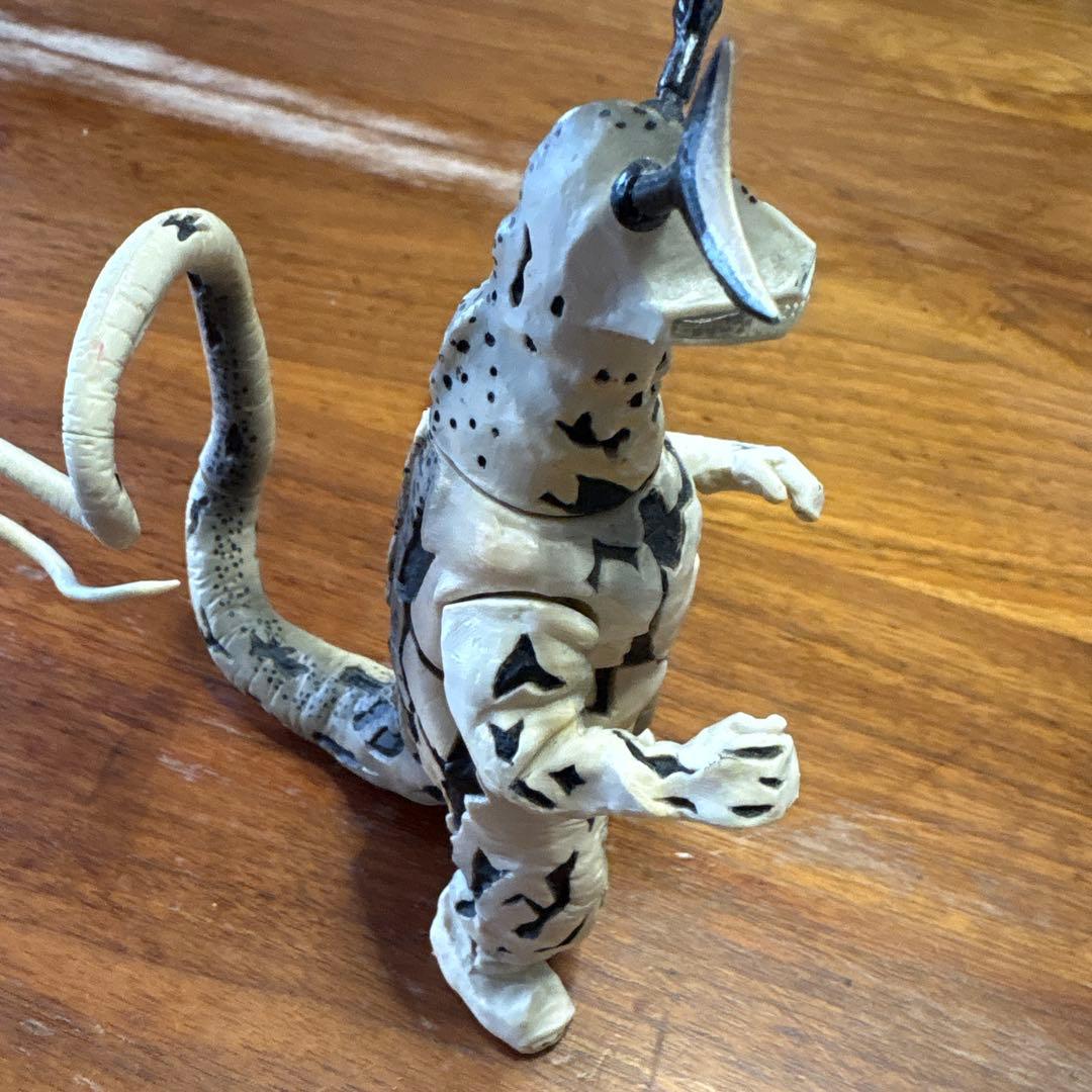 ウルトラマン怪獣フィギュア エレキング