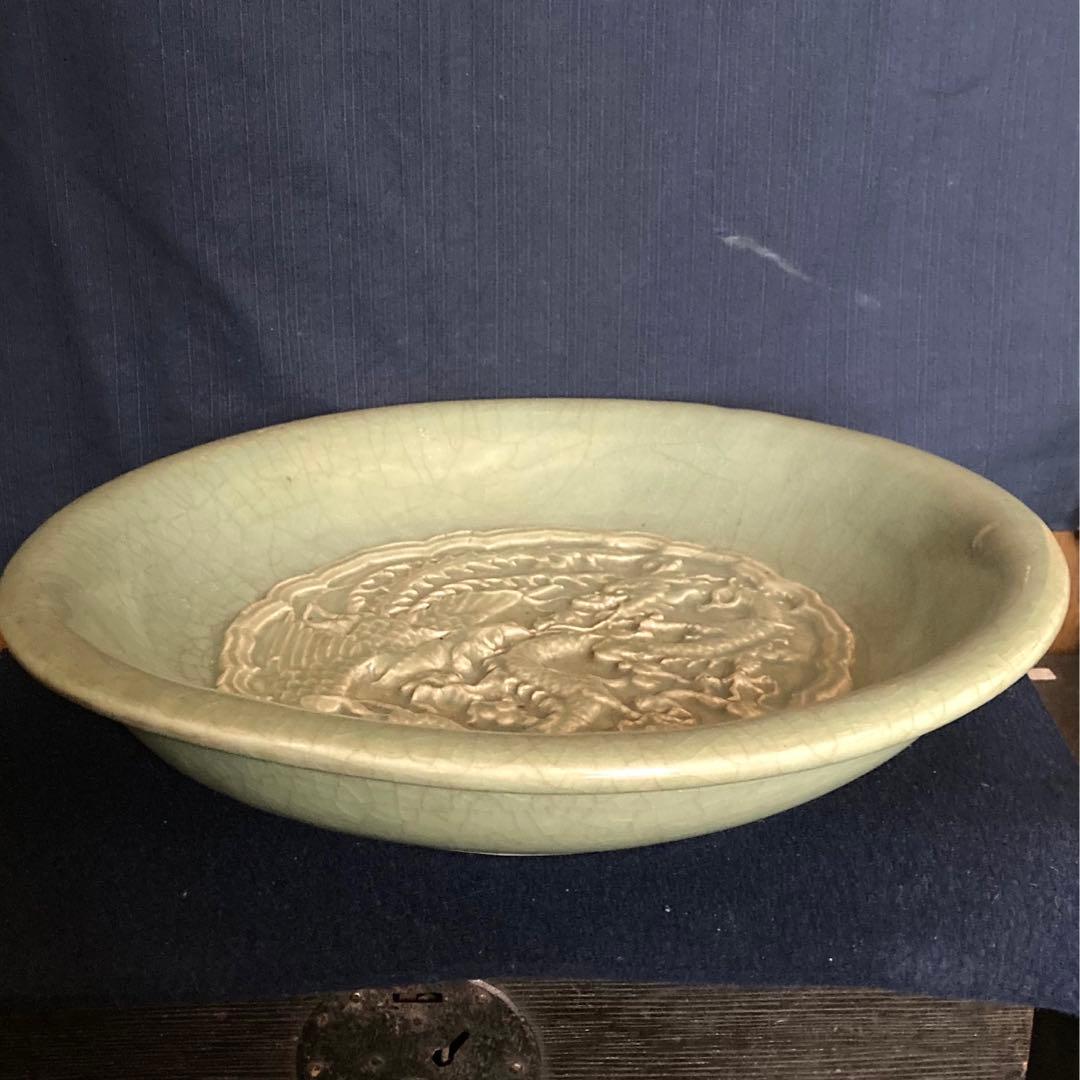 龍泉窯　天龍寺青磁鳳凰龍文大皿